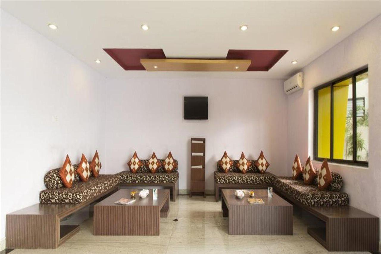 สเตอร์ลิง เยลาคีรี Hotel ภายนอก รูปภาพ