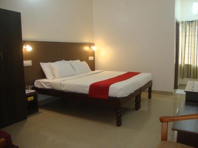 สเตอร์ลิง เยลาคีรี Hotel ห้อง รูปภาพ